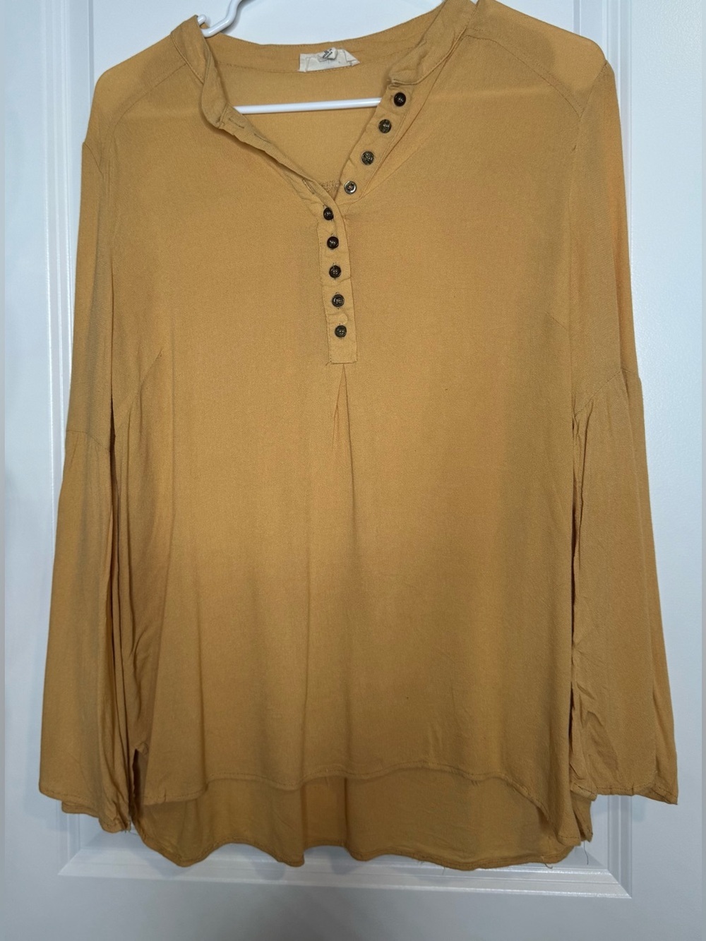 entro Mustard Button-Front Long Sleeve bell sleeves Blouse sz Small